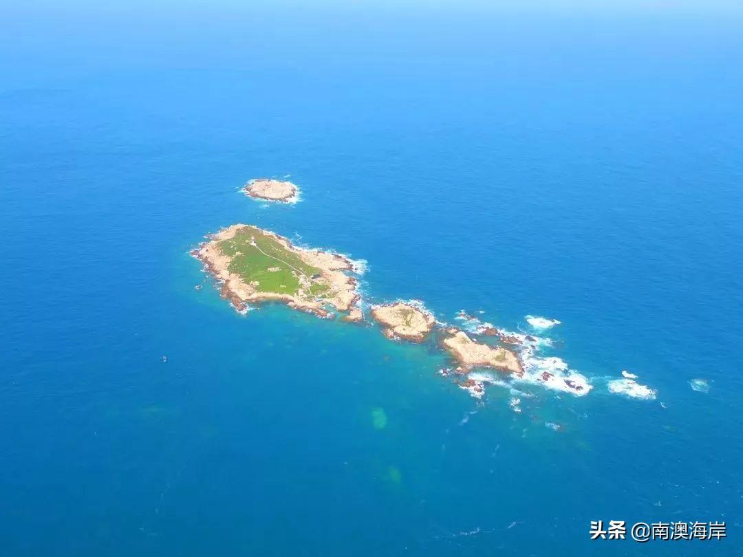 巴厘岛金巴兰海滩图片_巴厘岛度假胜地_巴厘岛金银岛旅游攻略