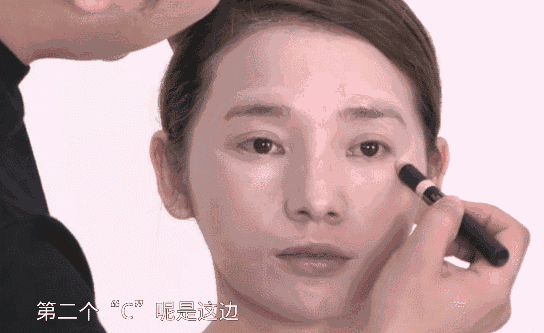 吴凤吴磊_吴磊采访语录_吴磊采访凤凰时尚