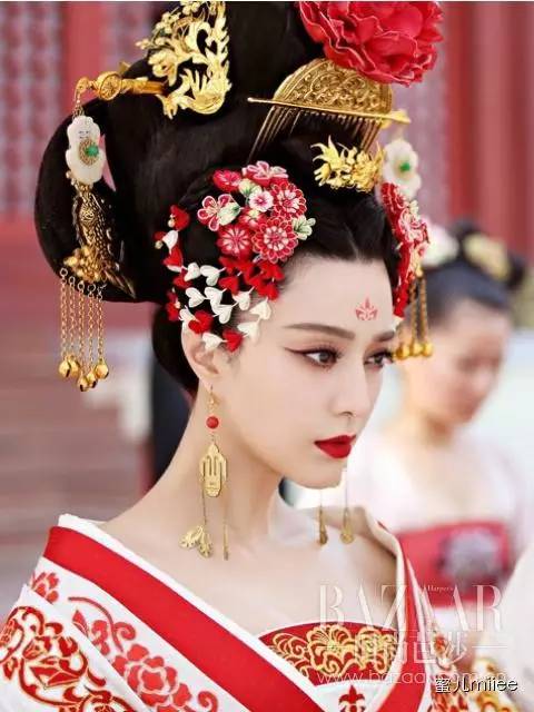 范冰冰时尚芭莎杂志封面_范冰冰 时尚_范冰冰时尚先生
