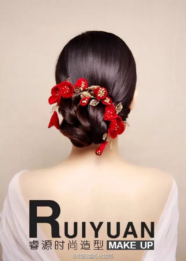 时尚新娘造型:婚纱礼服配饰化妆-新娘婚纱装(图7) 婚纱化妆_时尚新娘造型:婚纱礼服配饰化妆_新娘婚纱装