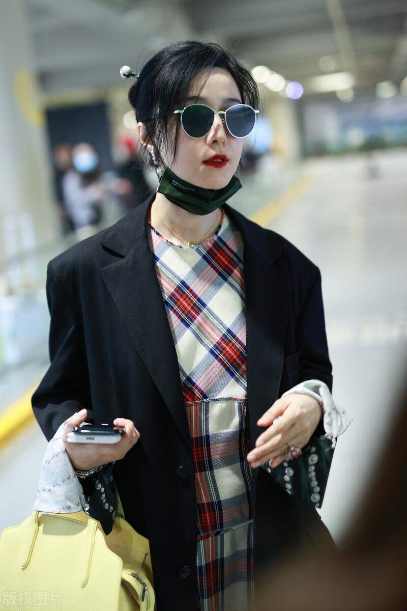 范冰冰 时尚-范冰冰时尚先生(图4) 范冰冰时尚先生封面_范冰冰时尚先生_范冰冰 时尚