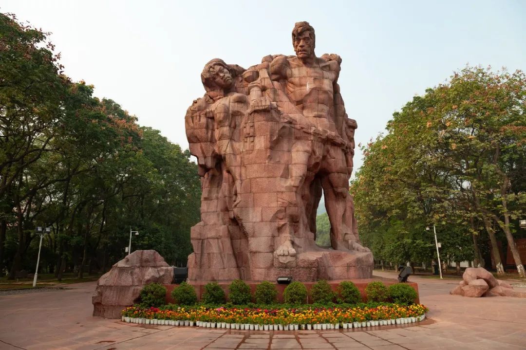 重庆一日旅游攻略_攻略重庆旅游景点路线_攻略重庆旅游的路线