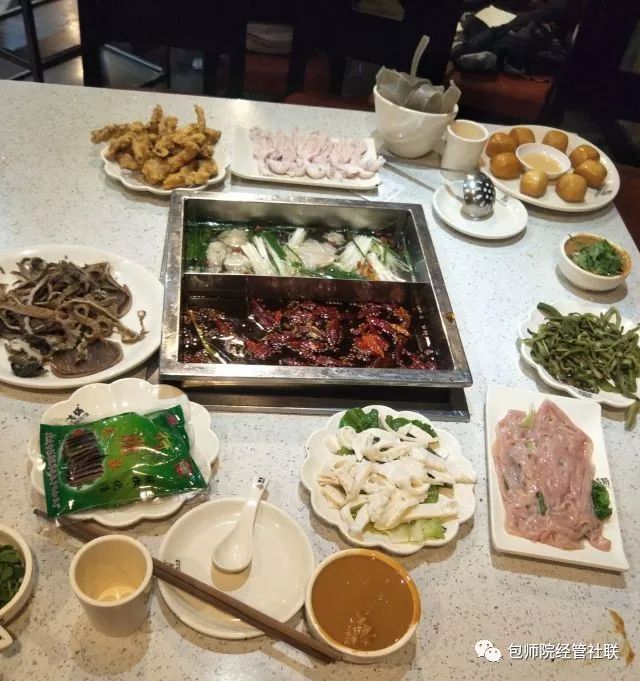吃货攻略重庆旅游视频_重庆旅游攻略吃货大全_重庆吃货旅游攻略