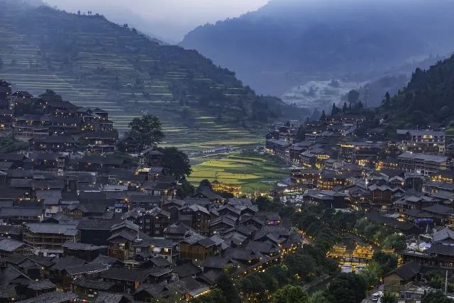 西江千户苗寨开觉村旅游攻略_西江苗寨自助游_西江苗寨旅游路线