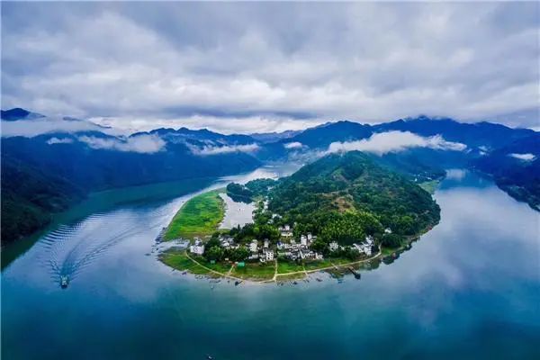 杭州九华山是干嘛的_杭州至九华山旅游攻略_攻略杭州旅游九华山路线