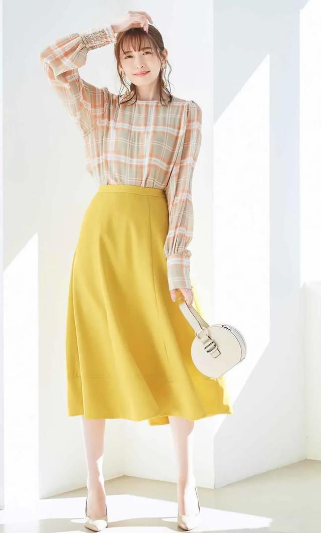 时尚混搭风盛行-时尚混搭装饰哪几种(图9) 时尚混搭风盛行_盛行混搭时尚风格是什么_时尚混搭装饰哪几种