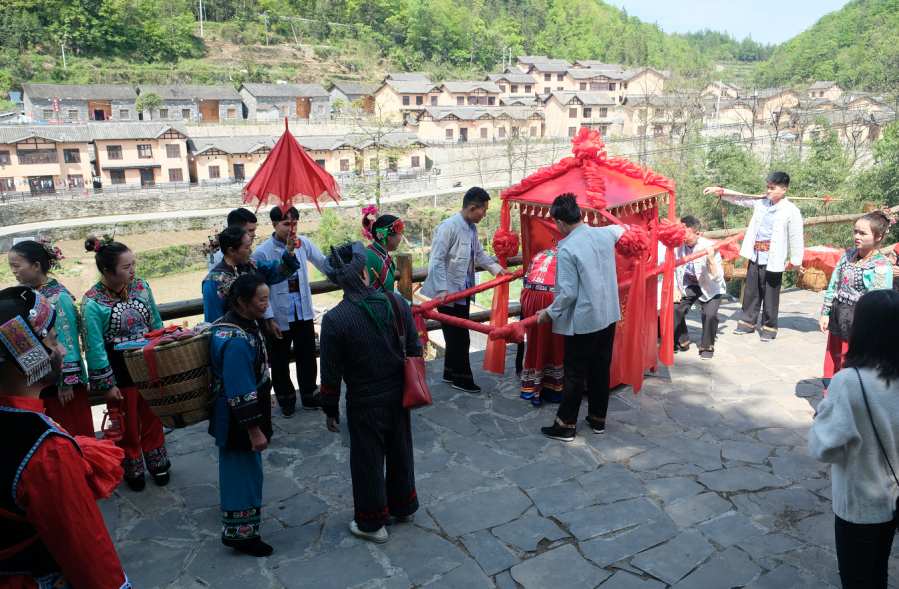 凤凰旅游景点攻略_凤凰旅游攻略_凤凰攻略旅游路线