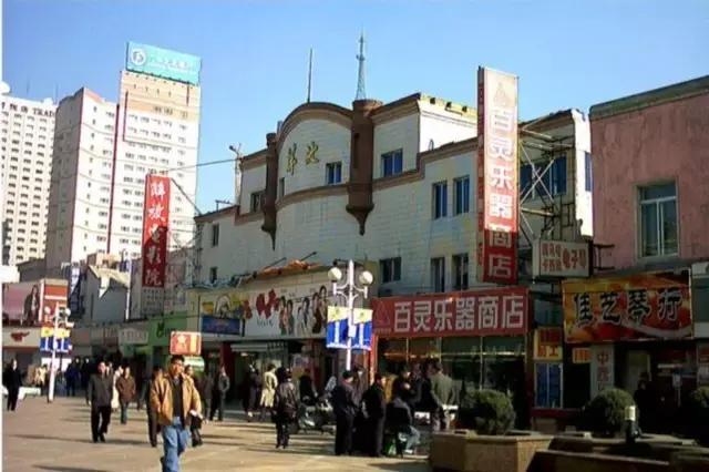 太原街时尚地下买衣服便宜吗_太原街时尚地下男装_太原街时尚地下