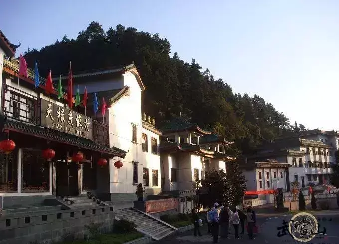 武当山旅游攻略三日_武当山三日游大约多少钱_武当山三天旅游攻略