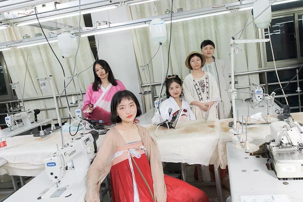 淘宝网时尚女马甲_时尚大码女装淘宝店_时尚大码女装厂家直销