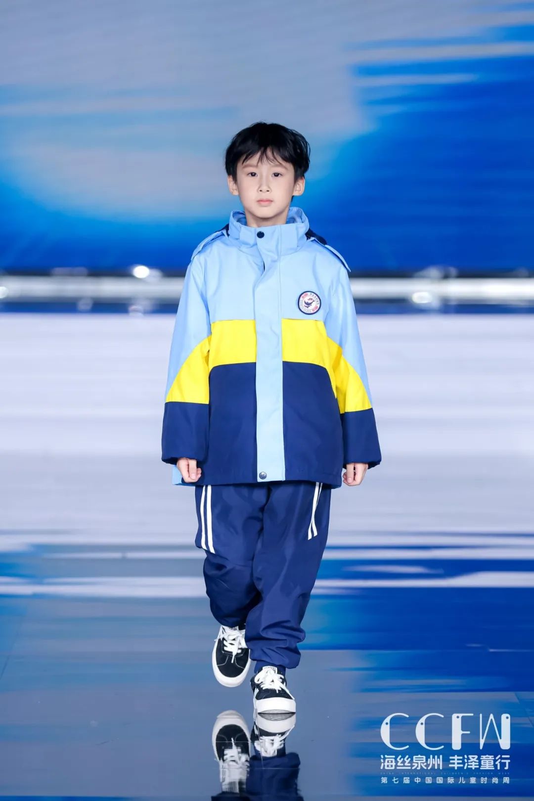 幼儿时装秀服装_儿童时尚服装秀_时装秀幼儿