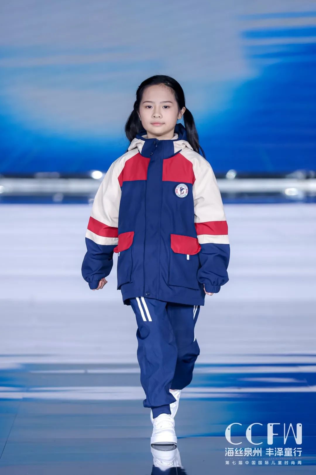 儿童时尚服装秀_幼儿时装秀服装_时装秀幼儿