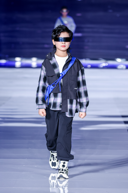 时装秀幼儿_幼儿时装秀服装视频_儿童时尚服装秀