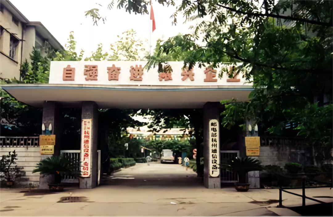 白色时尚音乐节_白色时装秀_2012白色时尚音乐节