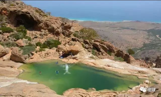 帕劳群岛旅游攻略_帕劳群岛地图上的位置_帕劳群岛视频