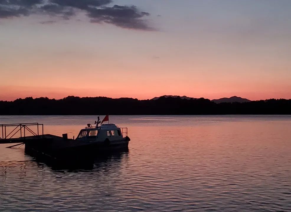 新余仙女湖旅游攻略_鞠婧祎红色嫁衣_lm13700是什么芯片