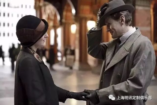 西装单粒扣系不系_西装一粒扣子的正确扣法_单粒扣西装时尚搭配