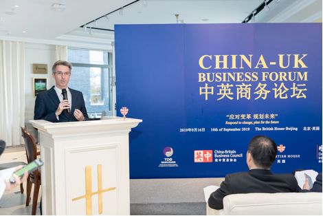瑞丽时尚论坛_瑞丽时装秀_瑞丽时装杂志图片大全