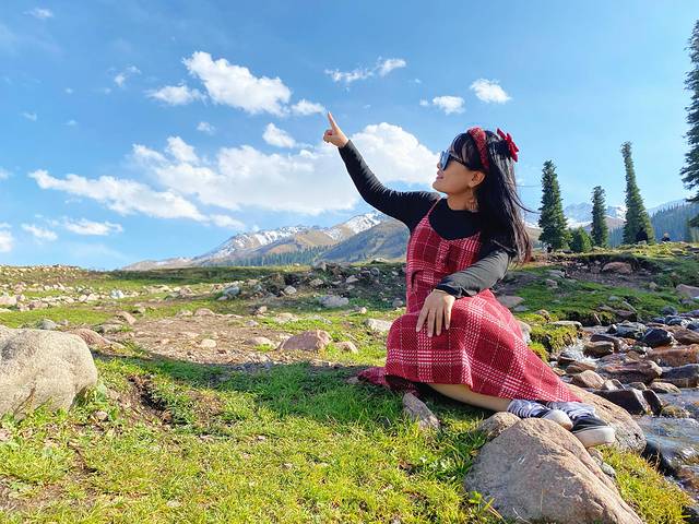 新疆伊犁游玩攻略_新疆伊犁旅游攻略_新疆伊犁旅游攻略必玩的景点