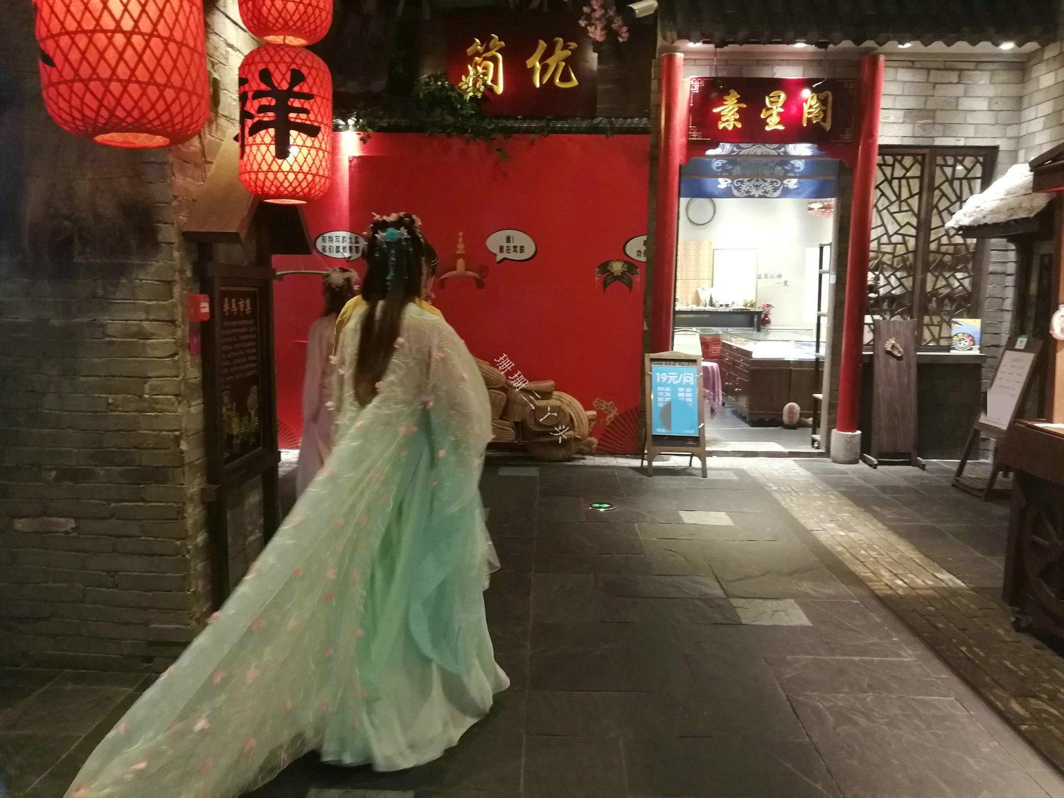 时尚天河有那些网红店_广州时尚天河网红拍照_天河时尚广场老板