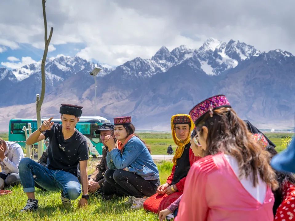 乌鲁木齐天山牧场旅游攻略_商洛九天山旅游攻略_新疆天山旅游攻略