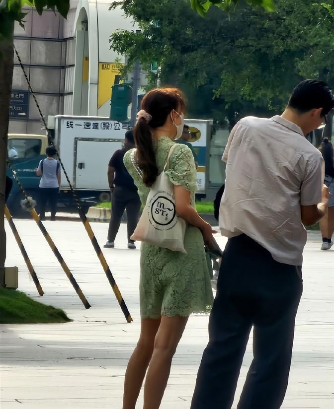 林志玲时尚街拍_林志玲街拍时尚照片_林志玲时尚穿搭