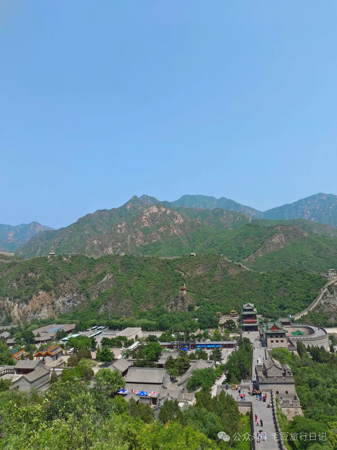 八达岭长城到十三陵旅游攻略_八达岭长城去十三陵怎么坐车_八达岭长城到十三陵多远