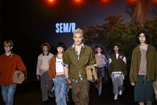 潮流服饰时尚触手可及-潮流指标服饰