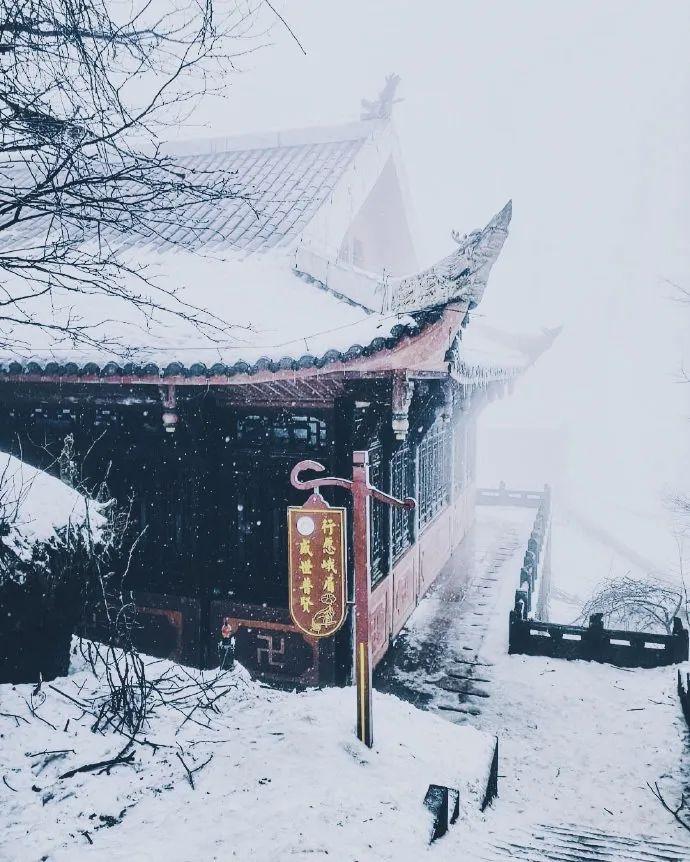成都到峨眉山乐山旅游攻略_成都到峨眉山乐山旅游攻略_成都到峨眉山乐山旅游攻略