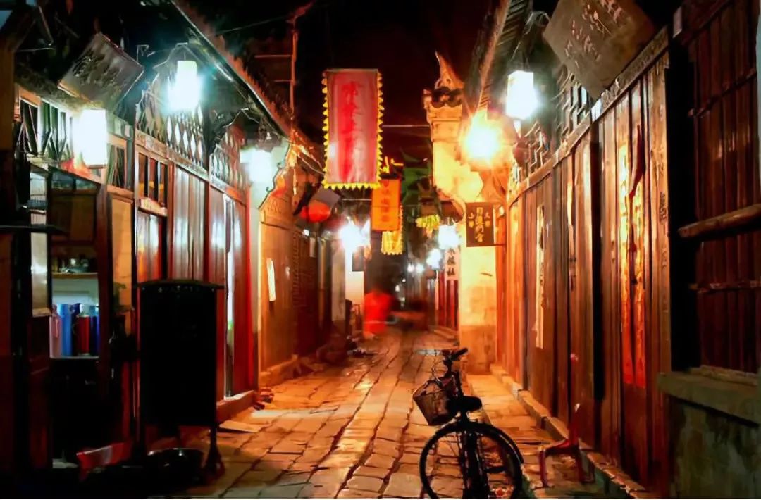 皖西大裂谷现场门票多少钱_皖西大裂谷游玩时长_皖西大裂谷旅游攻略