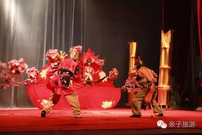 白洋淀菏花大观园_白洋淀荷花大观园旅游攻略_白洋淀荷花大观园民俗寨宾馆