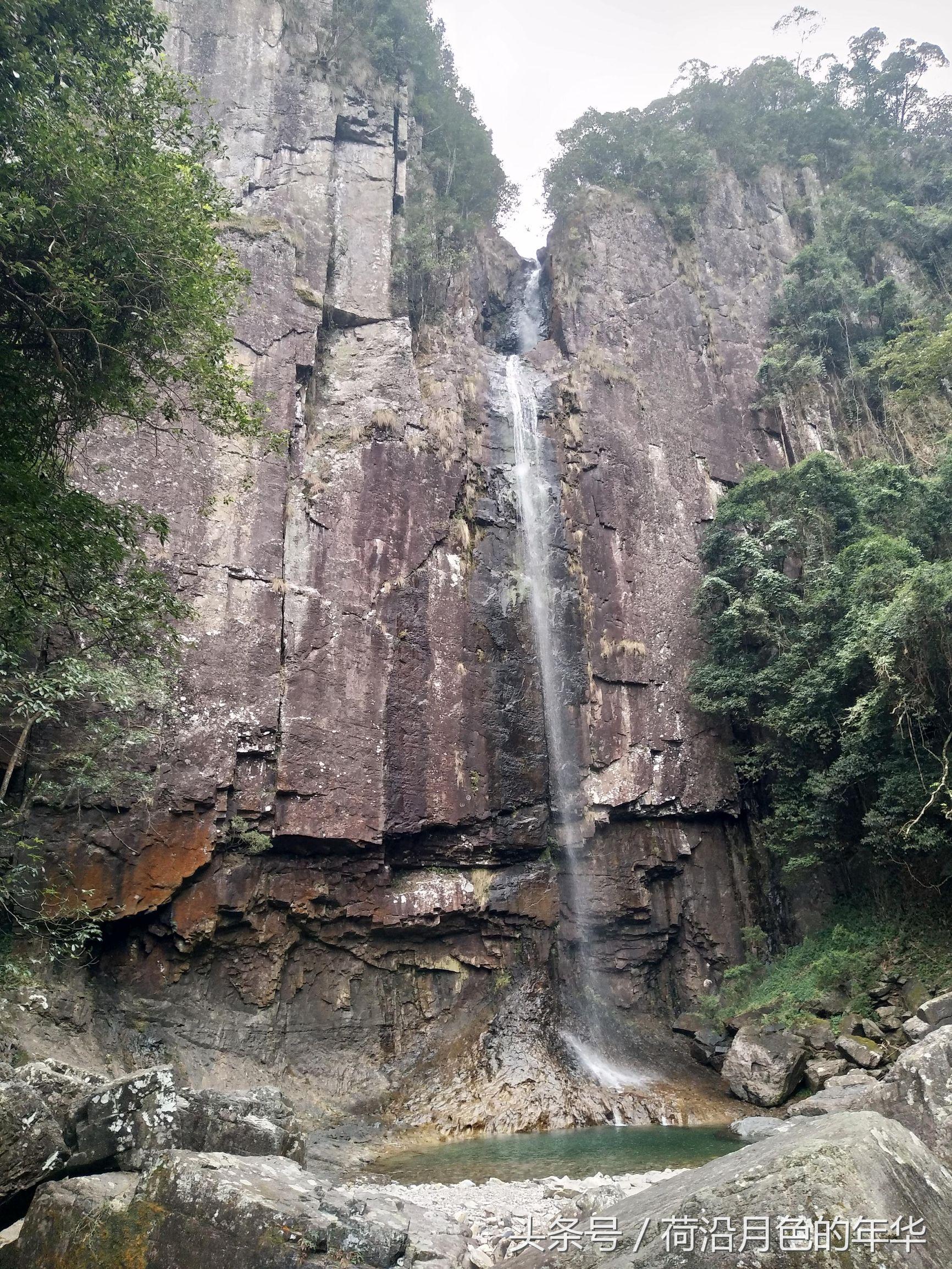 乐峰赤壁景区旅游攻略-乐峰赤壁温泉度假村