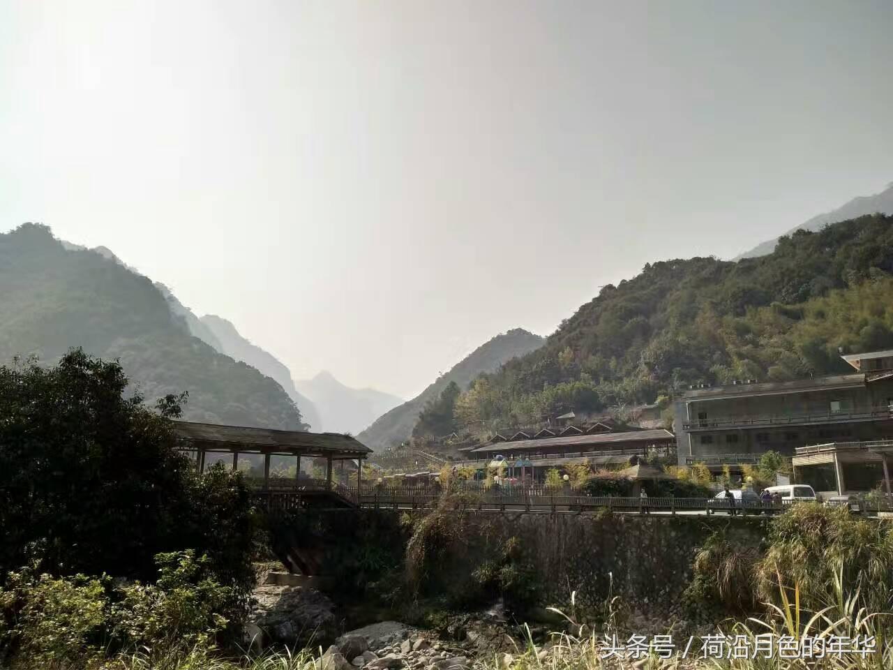 乐峰赤壁温泉度假村_乐峰赤壁景区旅游攻略_赤壁有没有游乐园
