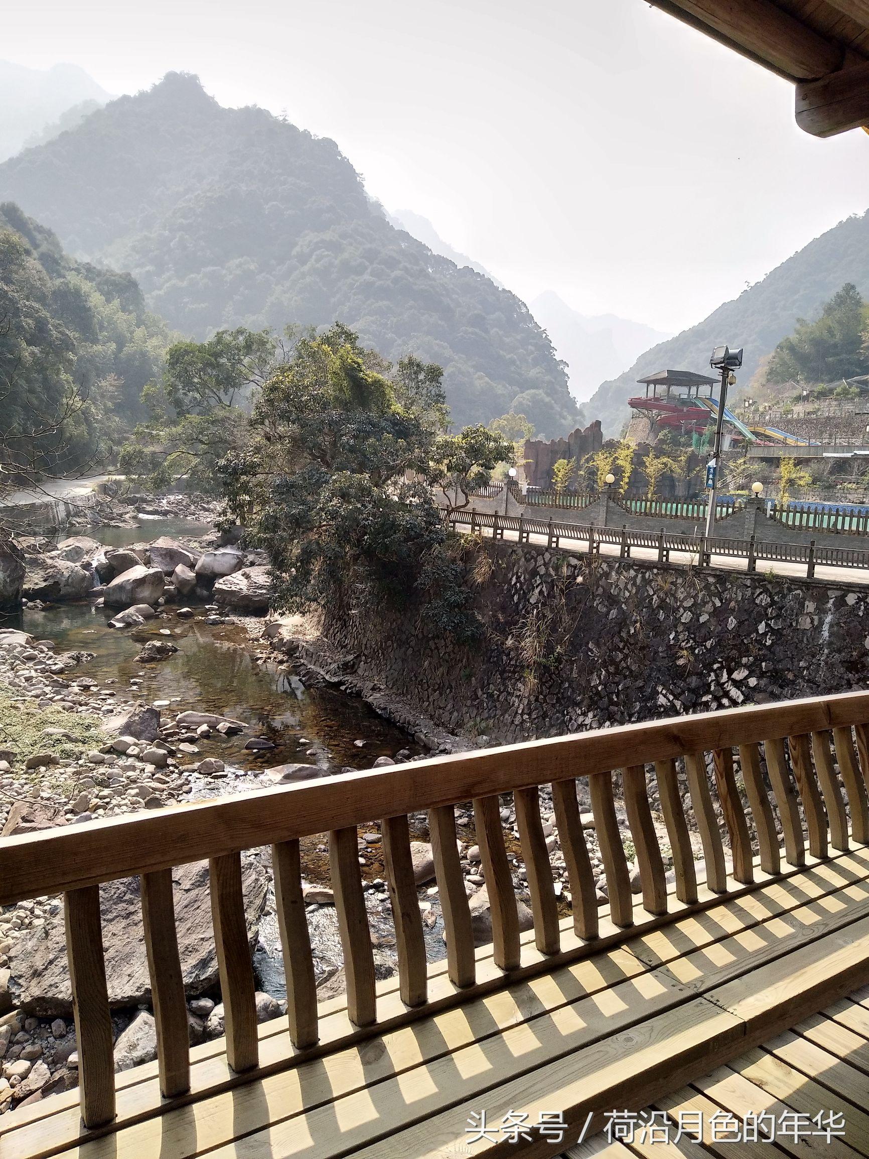 赤壁有没有游乐园_乐峰赤壁温泉度假村_乐峰赤壁景区旅游攻略