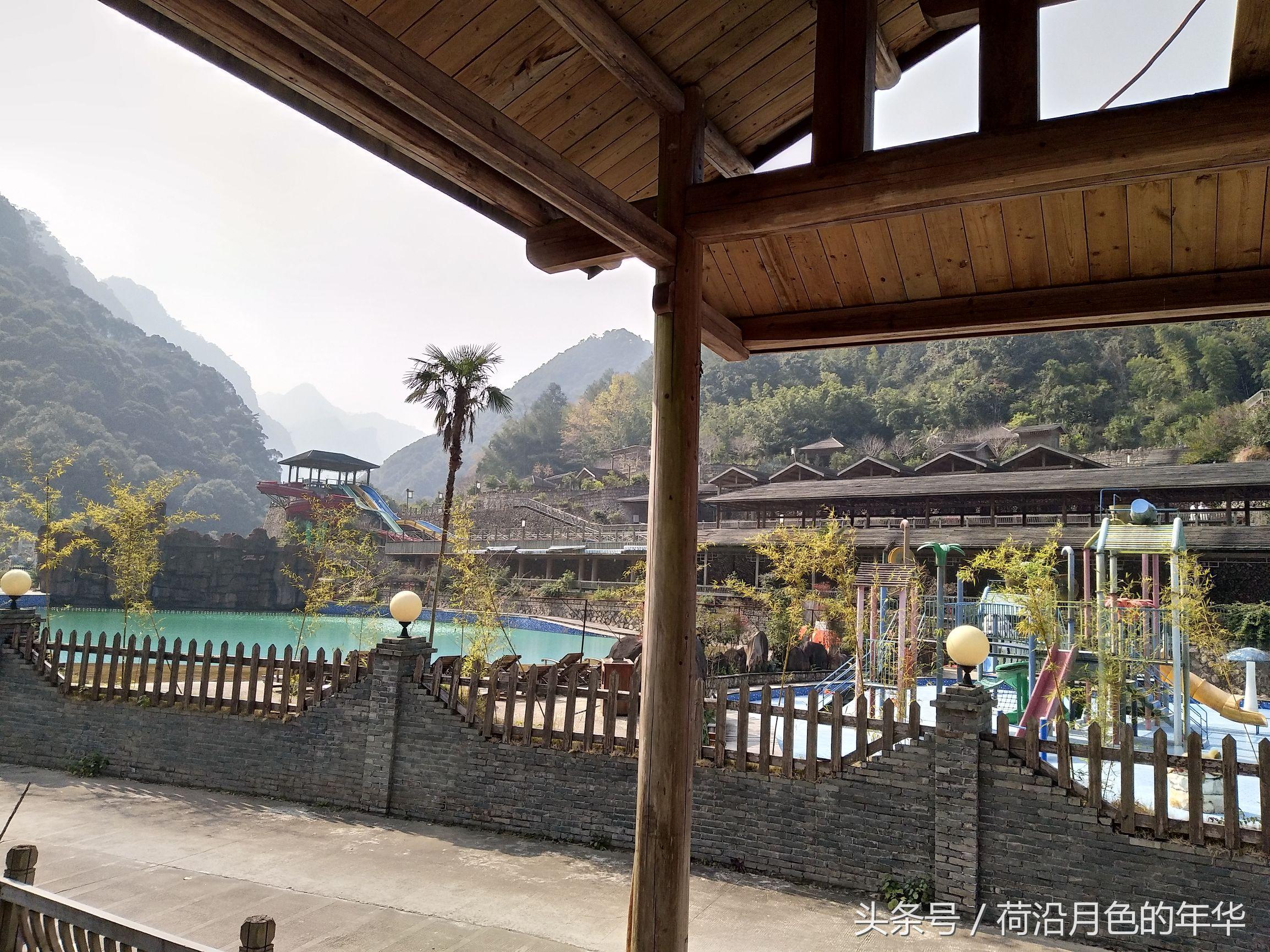 乐峰赤壁温泉度假村_赤壁有没有游乐园_乐峰赤壁景区旅游攻略