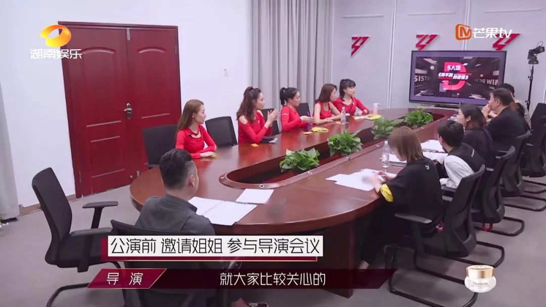 鸵鸟皮皮衣_鸵鸟皮皮鞋图片_鸵鸟皮时尚
