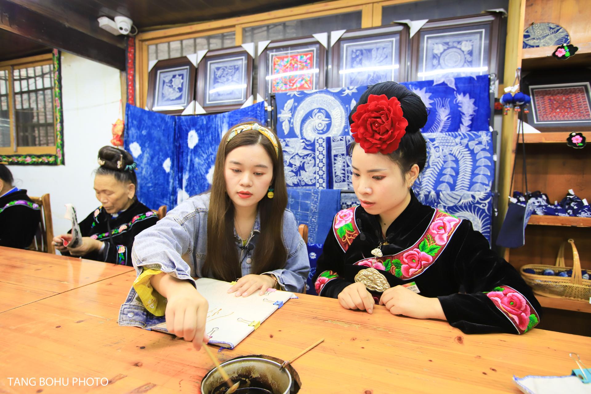 攻略凯里旅游苗寨的路线_贵州凯里苗寨旅游攻略_凯里千户苗寨旅游攻略