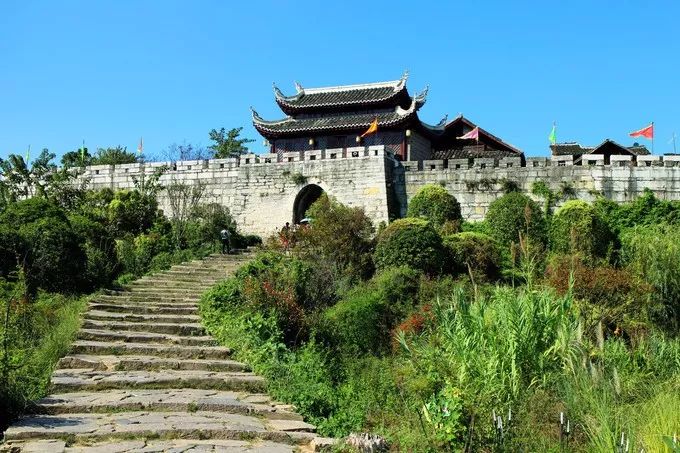 从凯里去镇远古城怎么坐车_凯里到镇远旅游攻略_凯里去镇远古镇怎么走