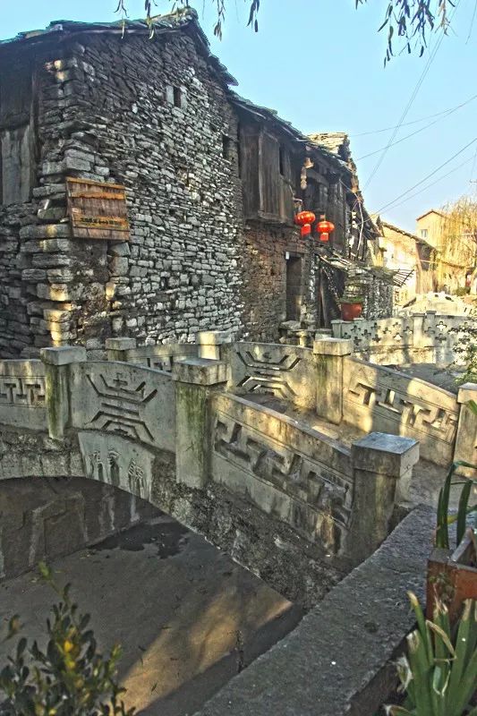 从凯里去镇远古城怎么坐车_凯里去镇远古镇怎么走_凯里到镇远旅游攻略