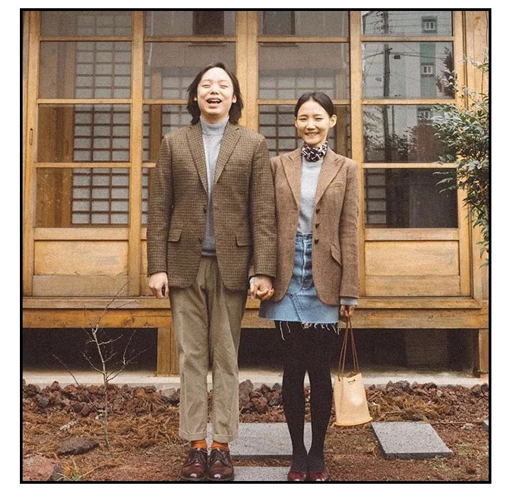 情侣装批发市场拿货源_情侣装批发渠道_时尚情侣装批发