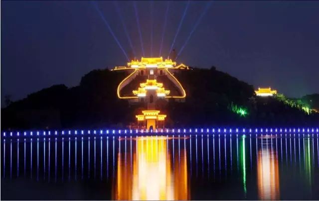 辉煌度假村 旅游攻略_旅行度假村_度假村落