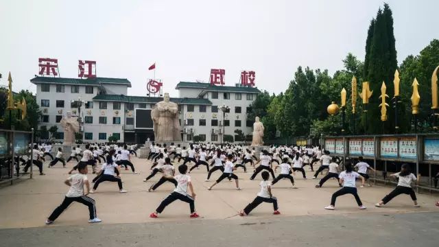 辉煌度假村 旅游攻略_度假村落_旅行度假村