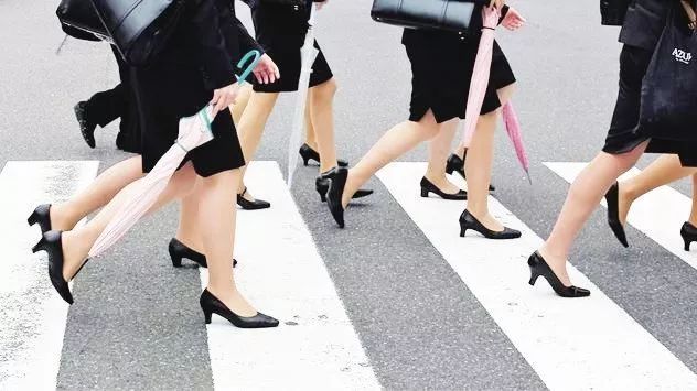 时尚衣橱英文-衣橱英文名(图11) 衣橱英文名_时尚衣橱英文_英文时尚衣橱怎么写