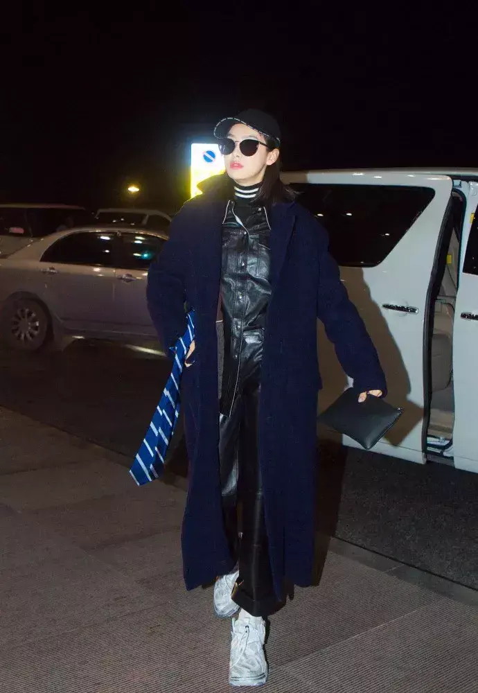 机场时装秀_孔孝真机场照_孔孝真机场时尚