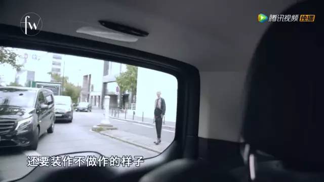 孔孝真机场照_孔孝真机场时尚_机场时装秀