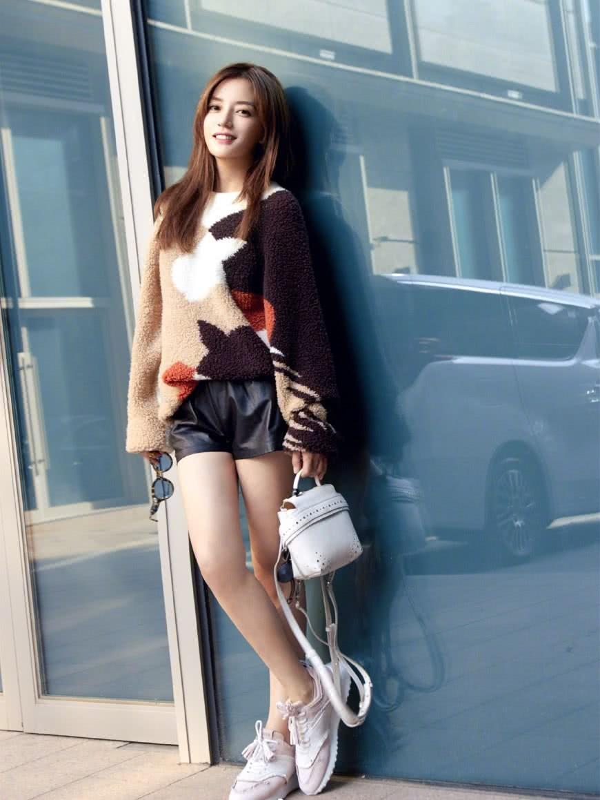 赵薇时尚穿衣打扮-赵薇穿搭(图7) 赵薇时尚穿衣打扮_赵薇穿衣服_赵薇穿搭