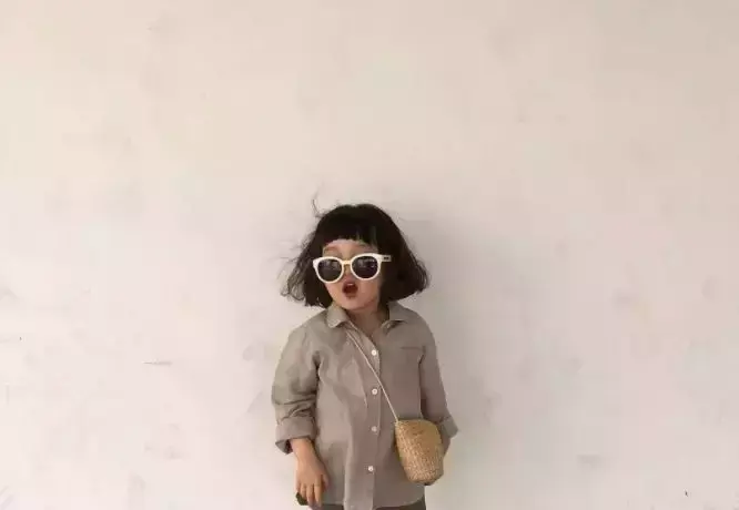 时尚杂志搭配_儿童时尚穿搭的杂志_穿搭杂志推荐