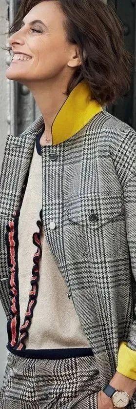 巴黎女人生活圣经_时尚恶魔的圣经九月刊_巴黎女人的时尚圣经
