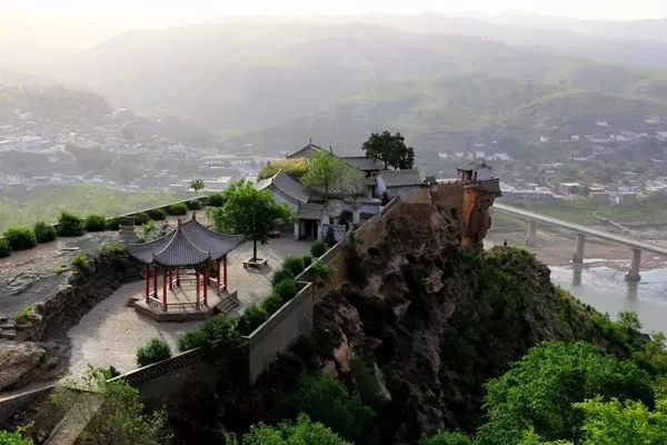 陕西华山景点_陕西少华山旅游攻略_陕西省华山旅游景点
