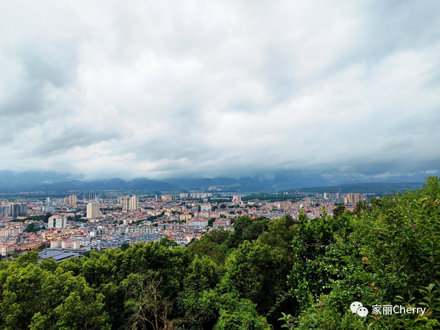 腾冲瑞丽旅游线路_瑞丽腾冲旅游攻略_云南旅游瑞丽腾冲